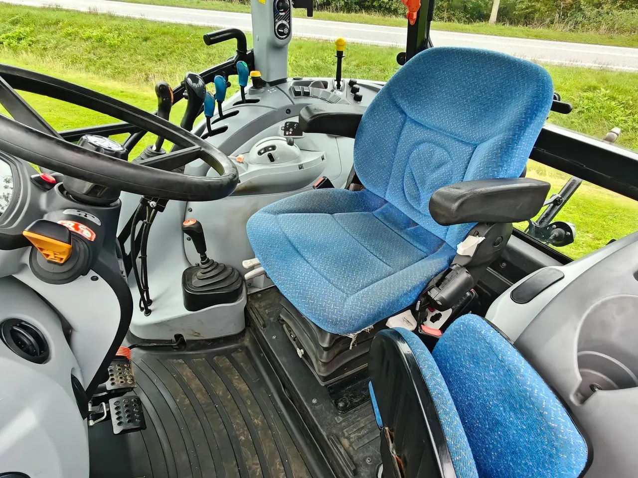 Billede 22 - New Holland T4.95 Med frontlæsser