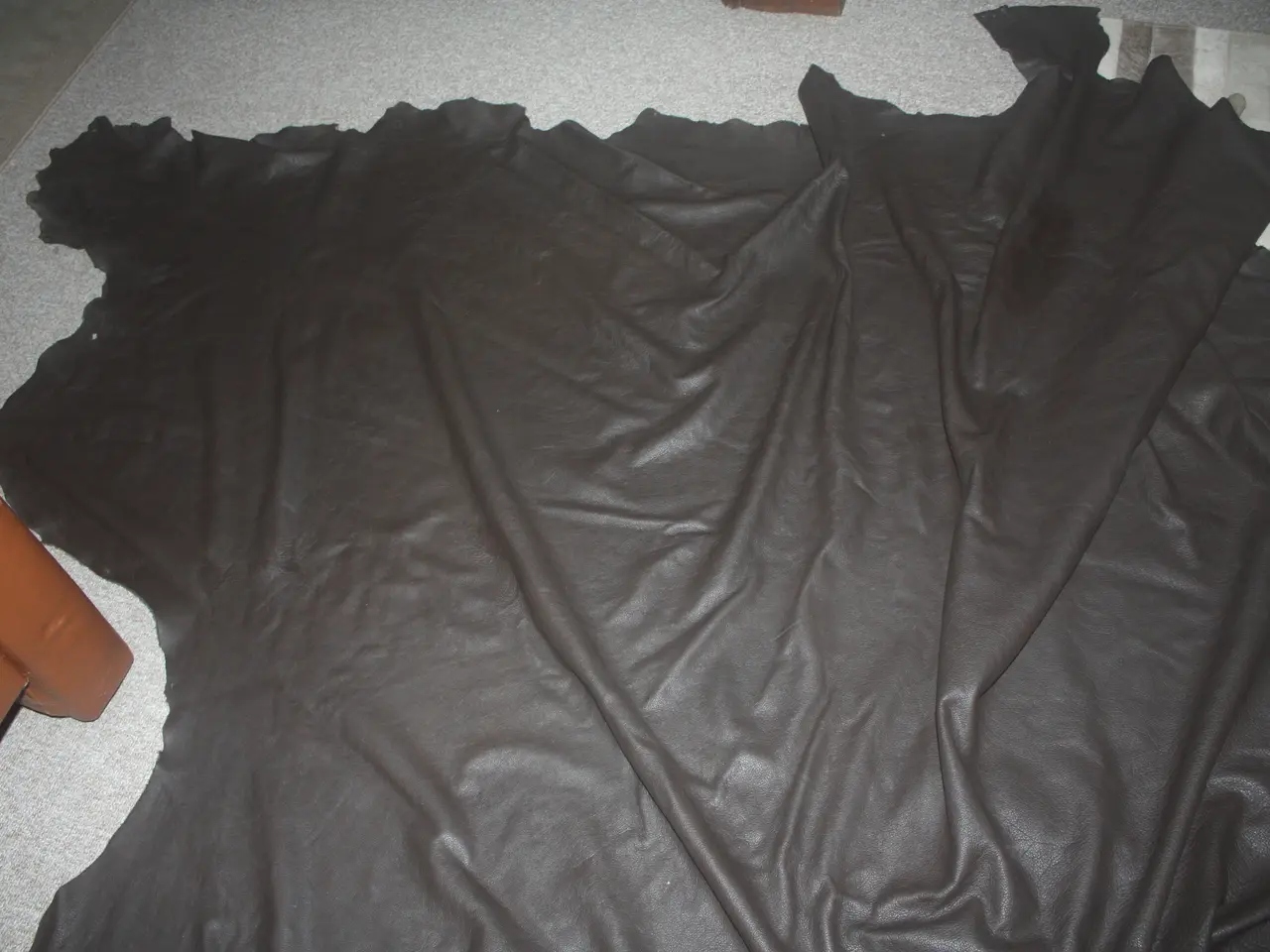 Billede 7 - Brun læder skind 2,3 m x 1,9 m x 1,6 m
