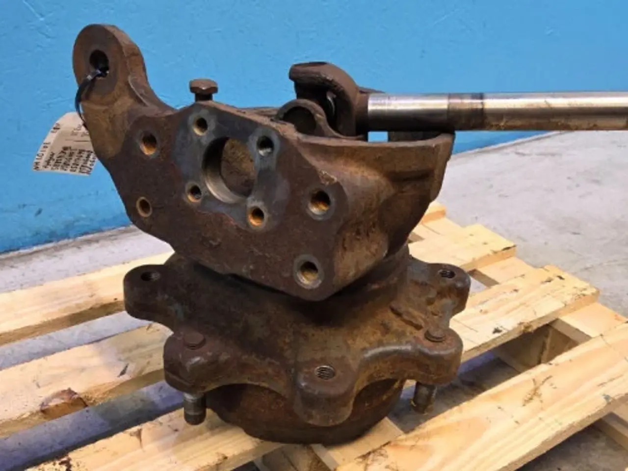Billede 12 - New Holland LB 110 B Hjulnav R. 85817698