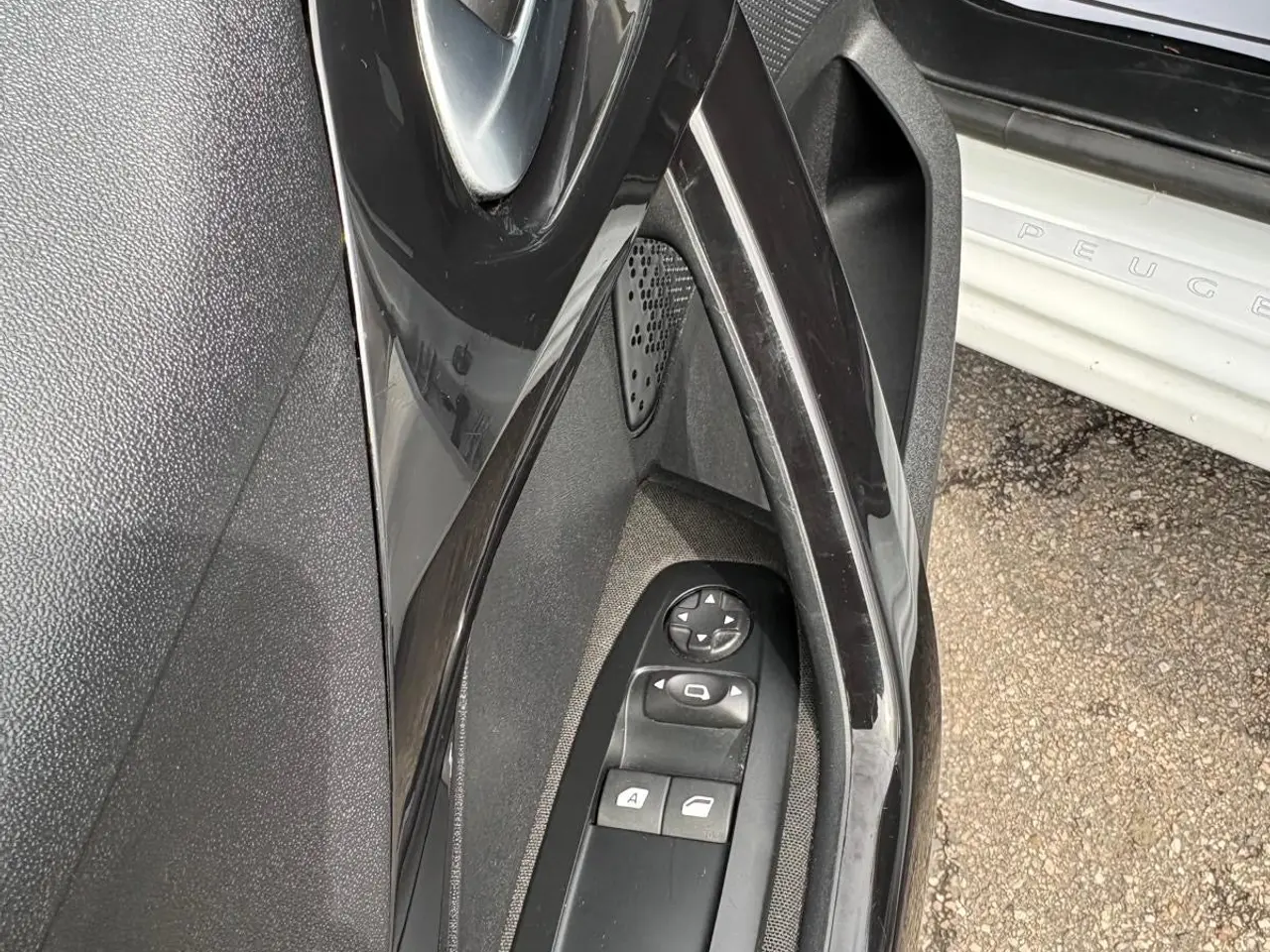 Billede 11 - Peugeot 208 1,6 BlueHDi 100 Allure
