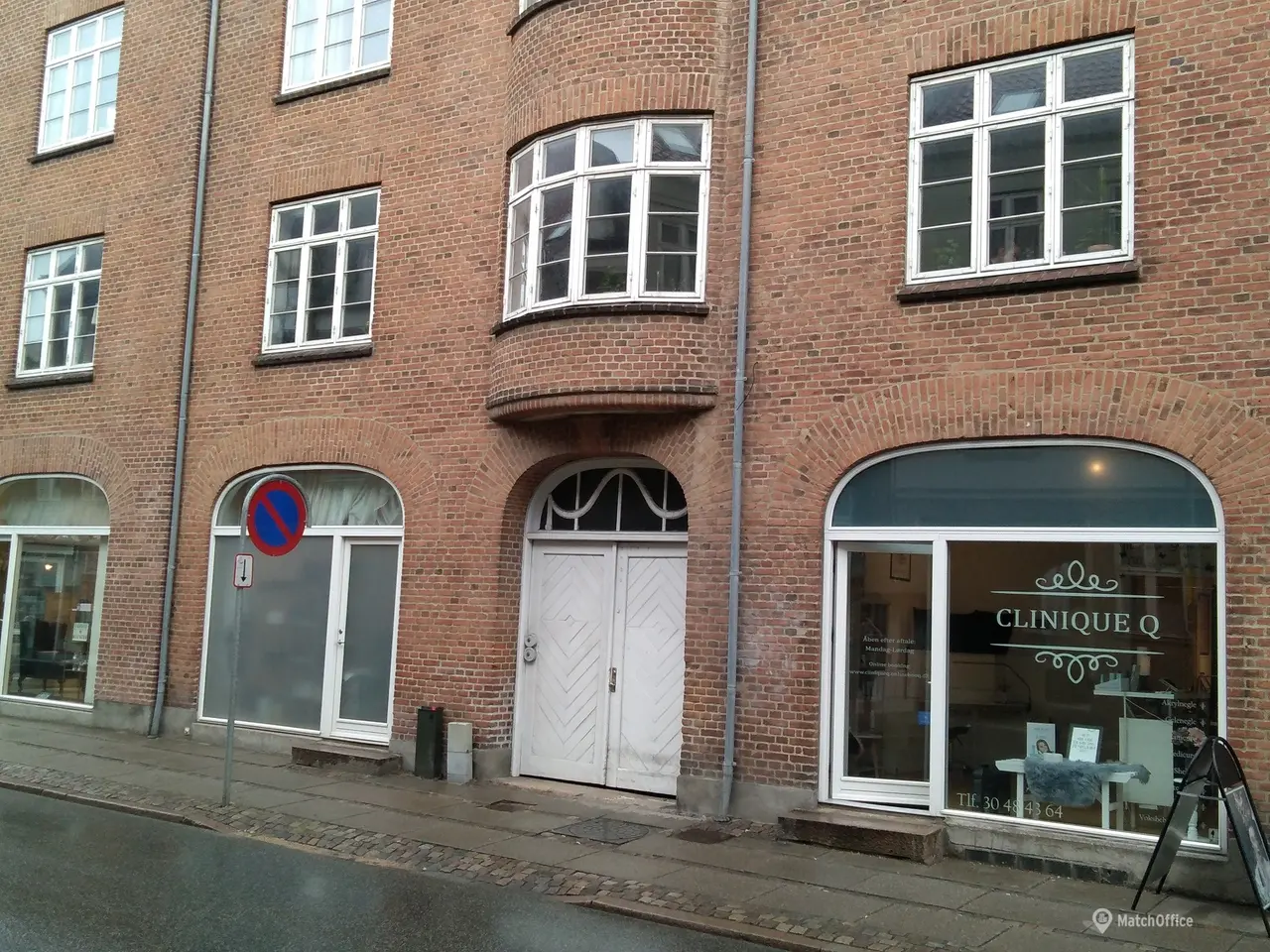 Billede 9 - Super Synligt Butikslokale med Mange Muligheder