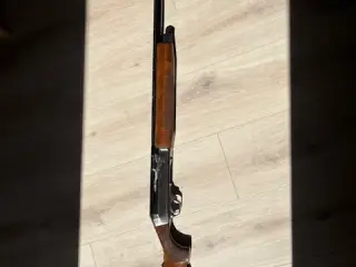 Benelli 12/76