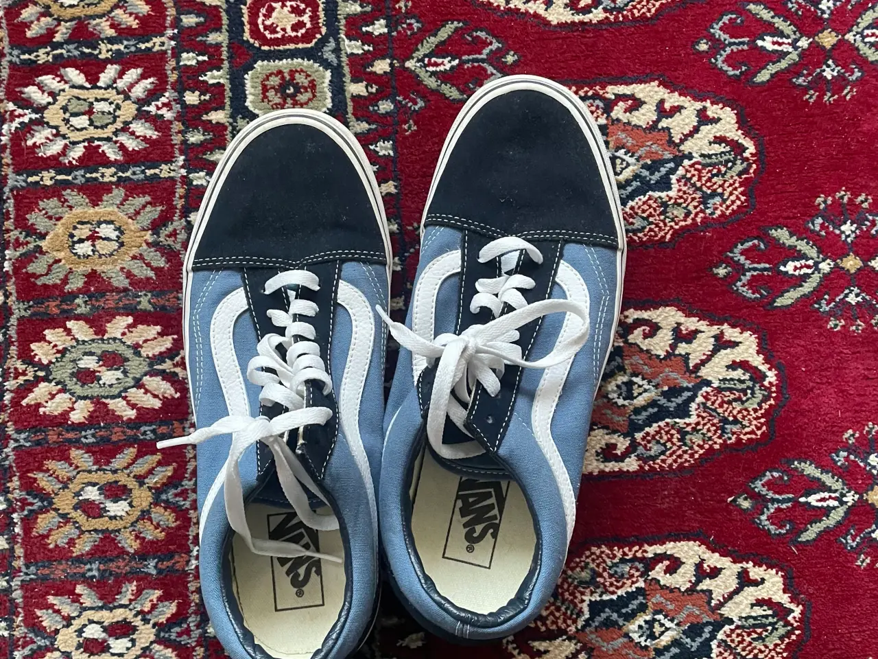 Billede 1 - Vans i str 42 i blå, sort og hvid