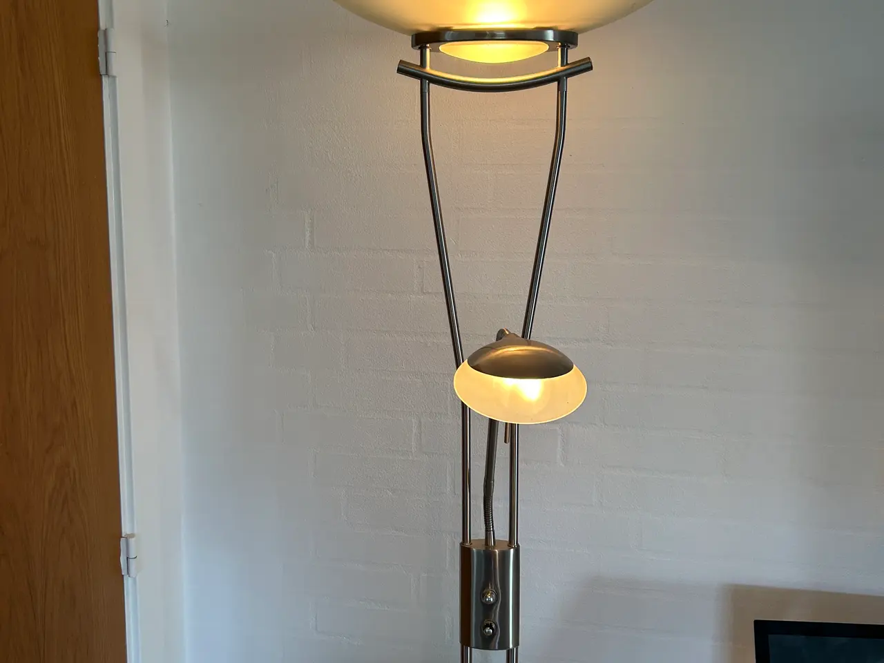 Billede 5 - Uplight lampe, særdeles praktisk lyskilde