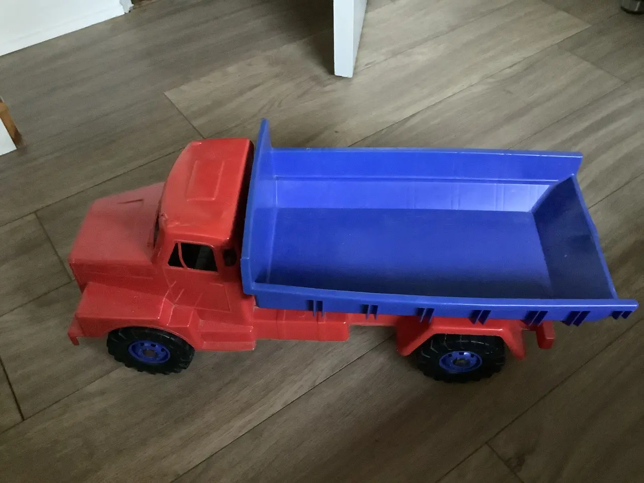 Billede 1 - Stor lastbil fra ca 1980 i plastik