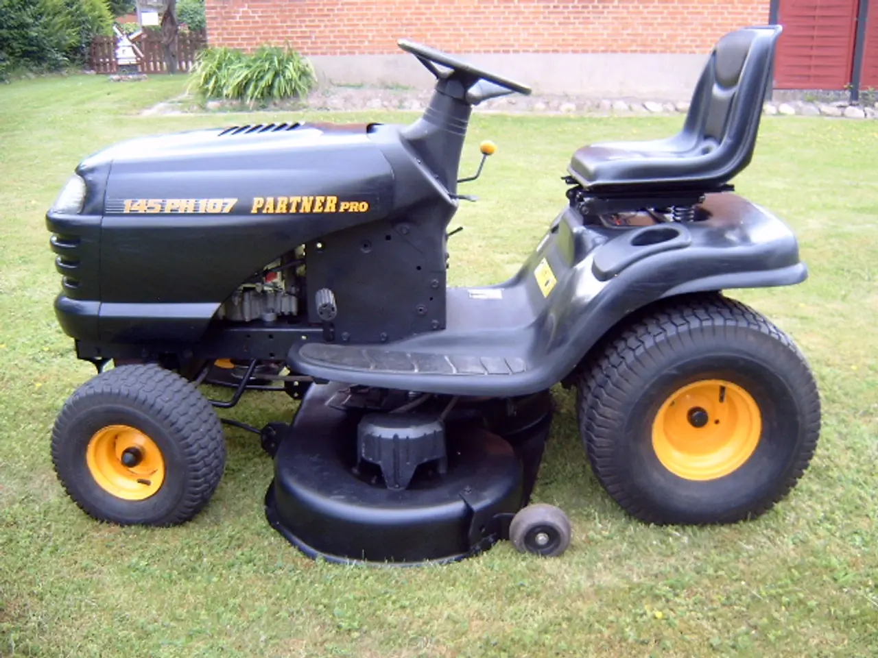 Billede 2 - PARTNER  HAVETRAKTOR