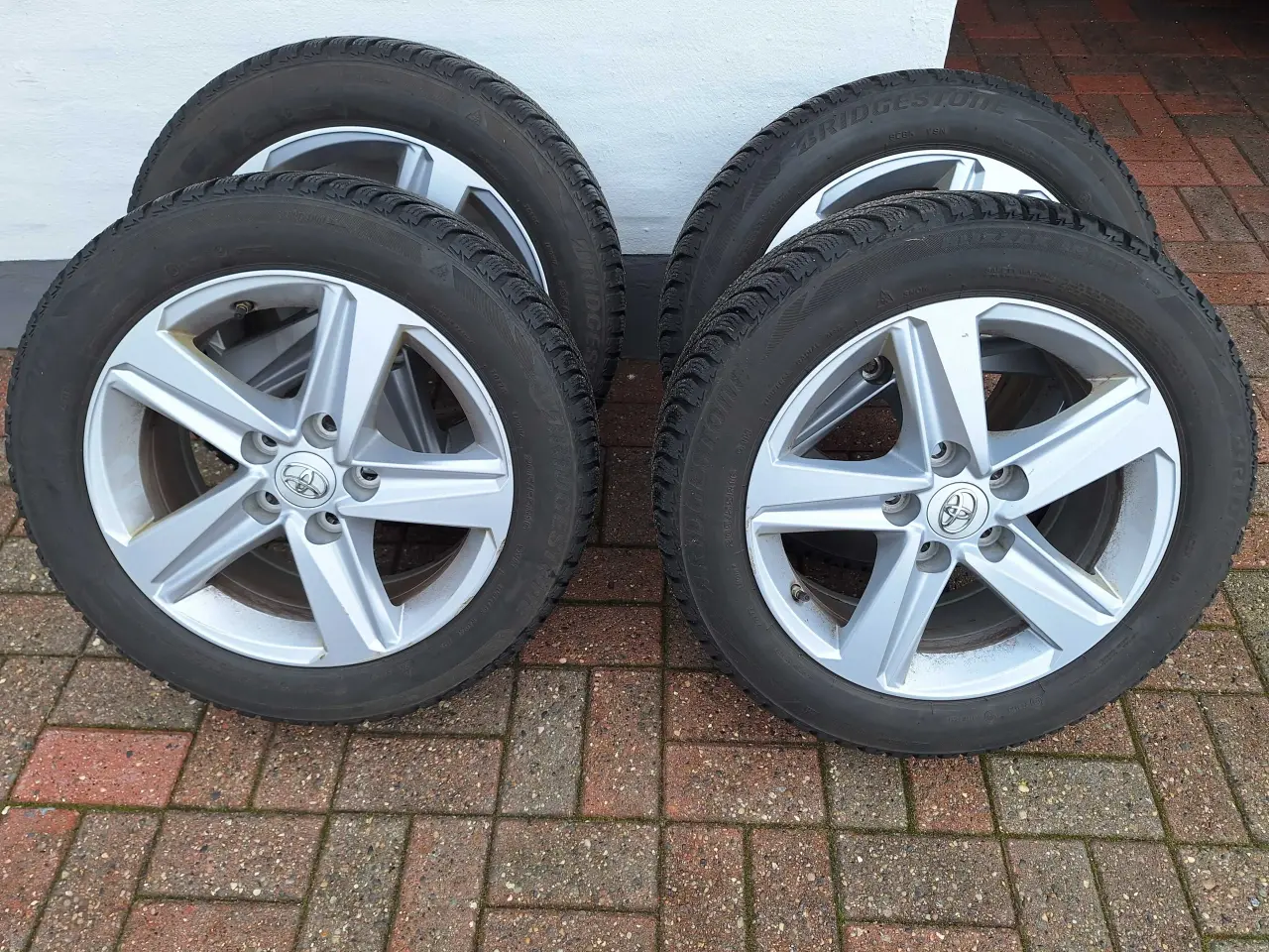 Billede 2 - Toyota 16” alufælge m. Bridgestone Blizzak LM001 2