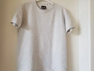 ENTRY t-shirt