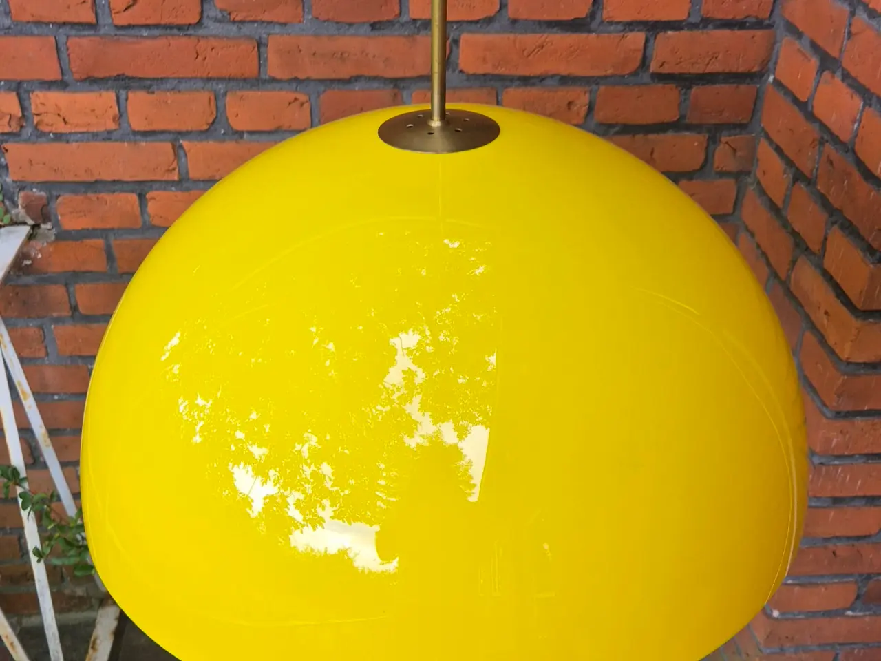 Billede 2 - Giga retrolampe i transparent gul plast