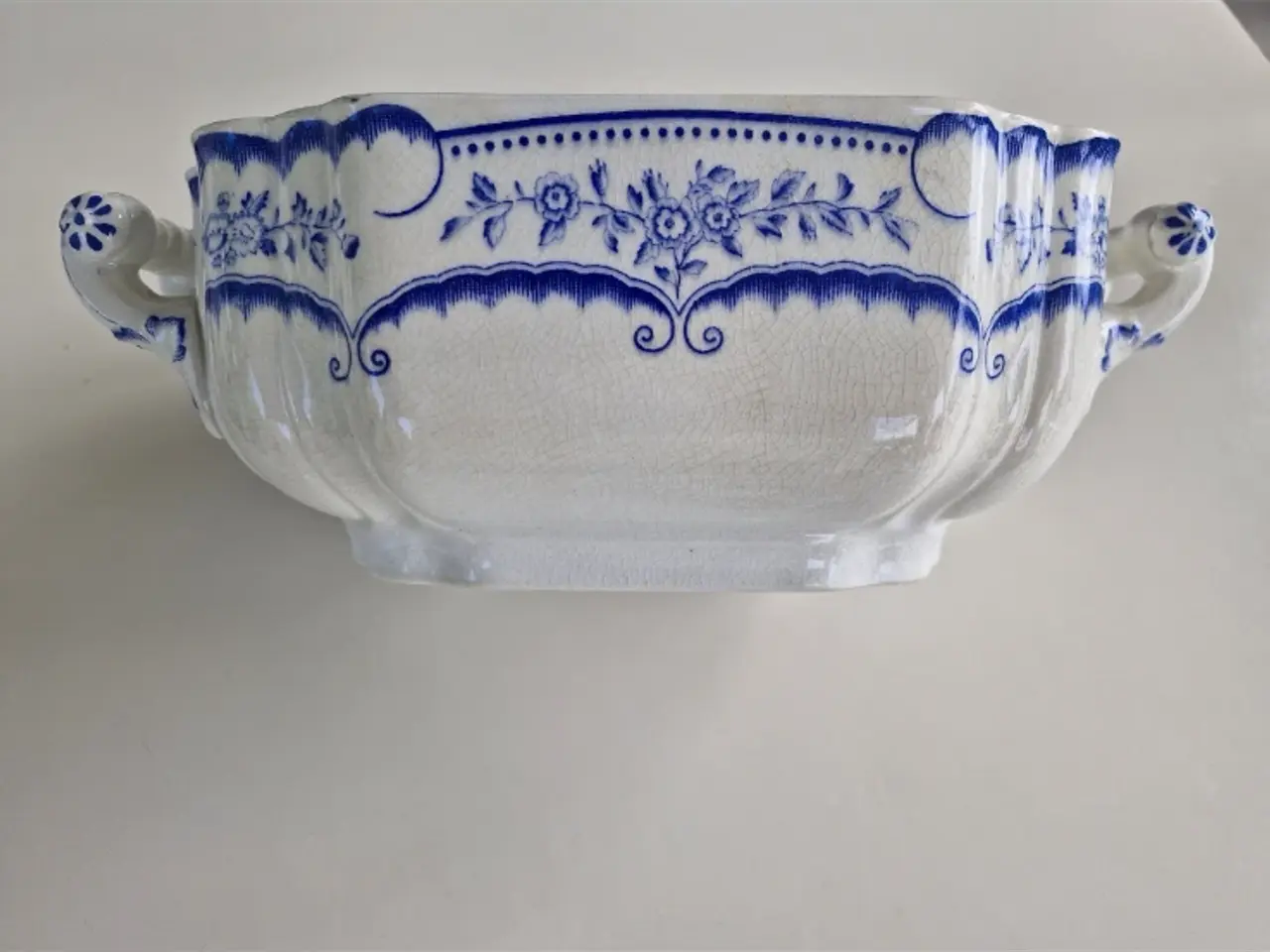 Billede 6 - "Rococo"Gustavsberg. Stor fajanceterrine med Låg