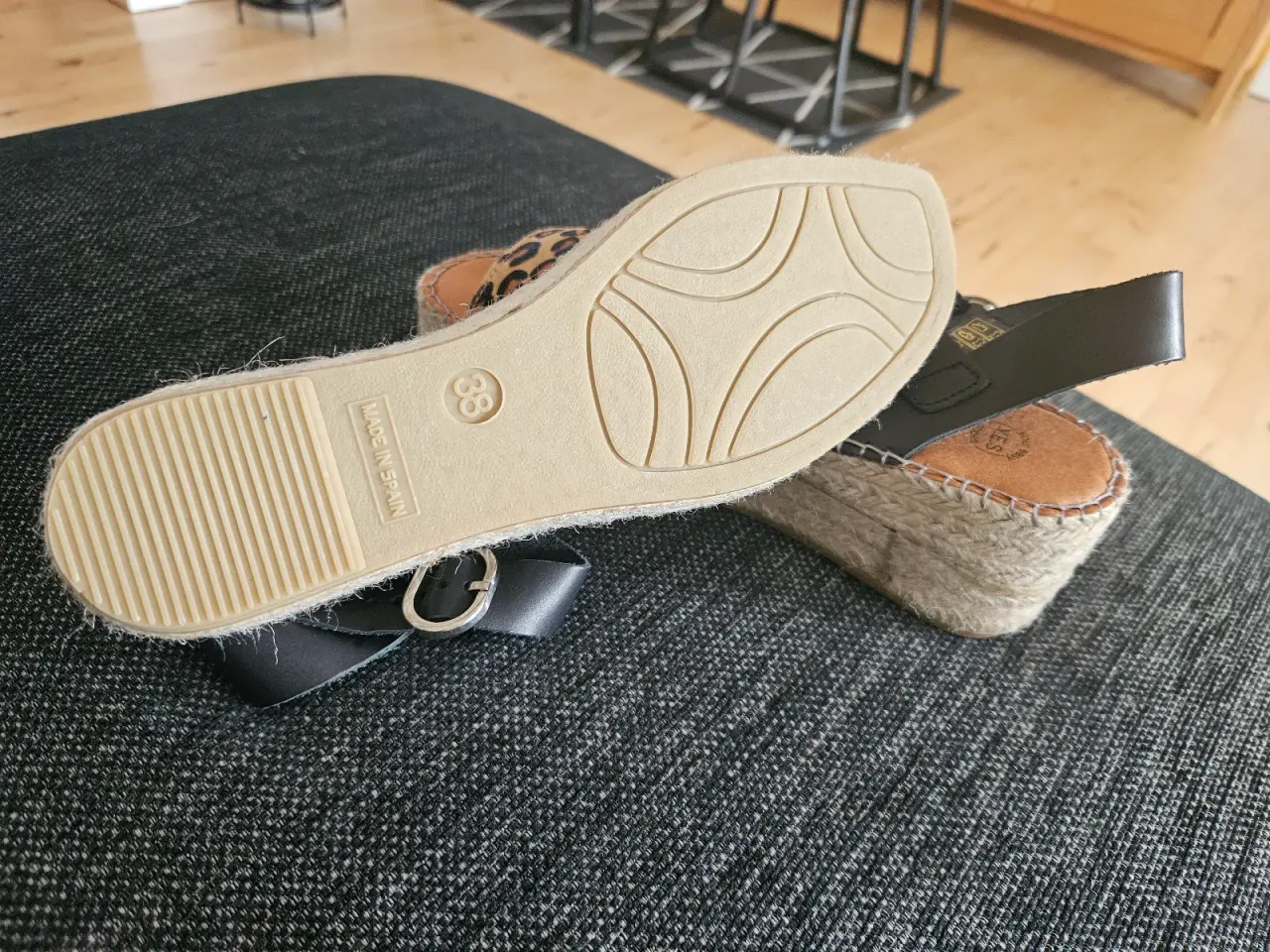 Billede 6 - UBRUGTE SANDALER 