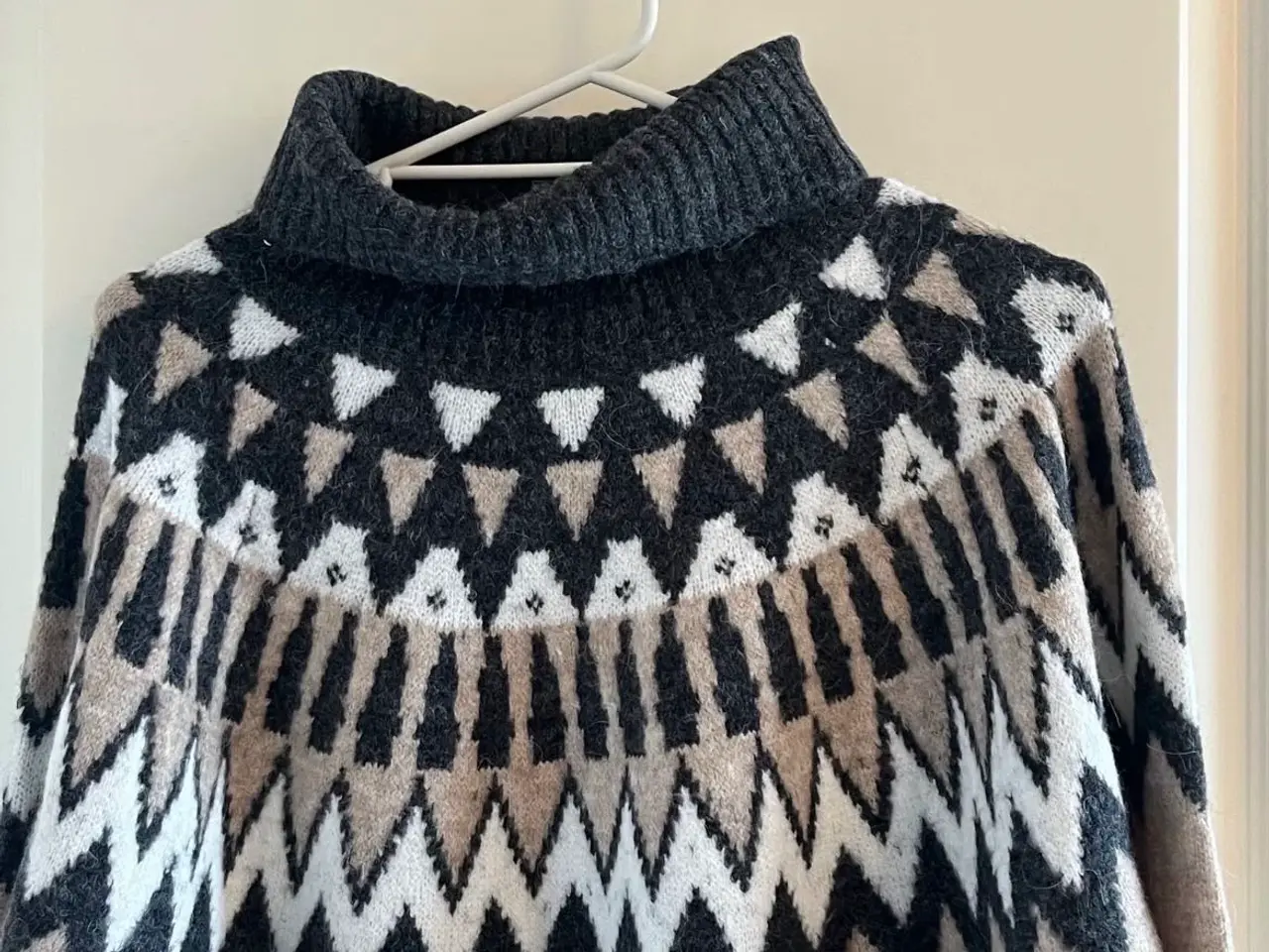 Billede 3 - Mønstret sweater fra Free/quent