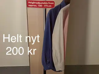 Tøj stativ på hjul