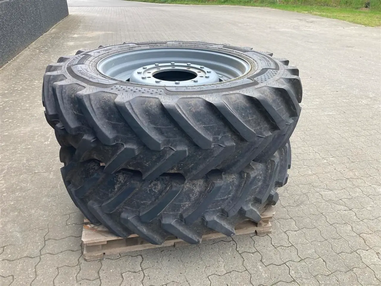 Billede 4 - Alliance 380/90-50 + 380/85-34 Fælge med løs ring til forskellige traktor modeller