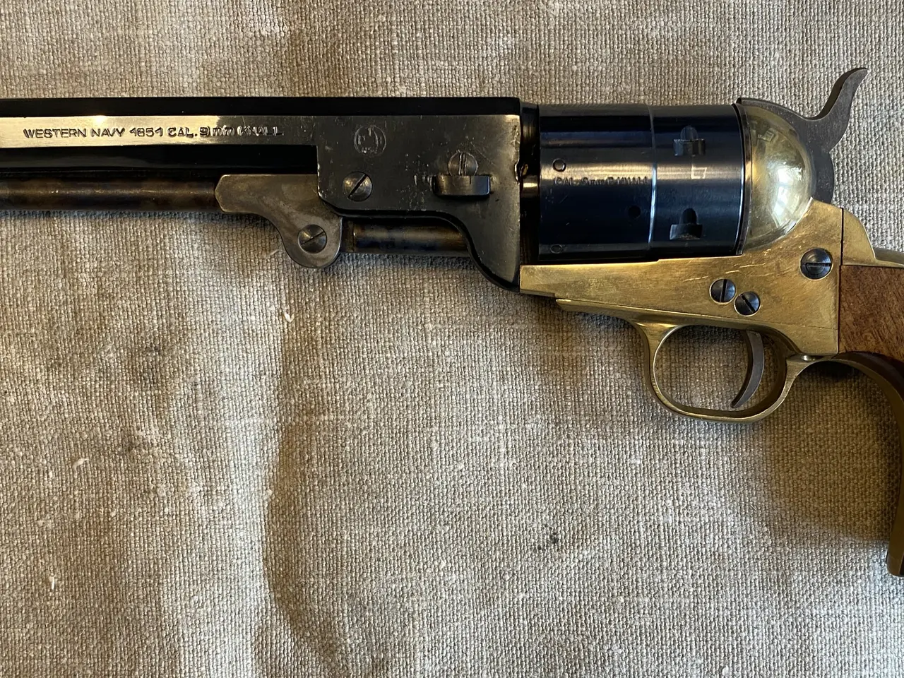 Billede 1 - Signalvåben - revolver