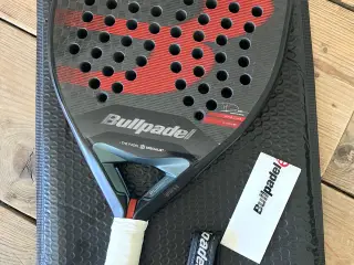 Bullpadel XPLO padelbat