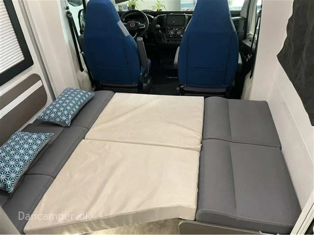 Billede 16 - 2024 - Chausson X650 Exclusive line   TILBUDSPRIS kr. 924.900,- SPAR kr. 25.000,- Stor Lounge og siddegruppe, sænkeseng, stor garage, Artic-, Connect-, Tilbehørs- og Safetypakke,