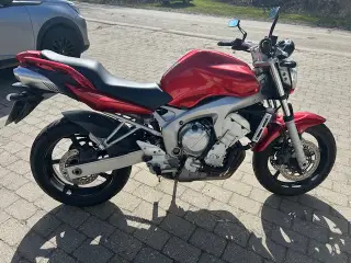 Yamaha fz600N