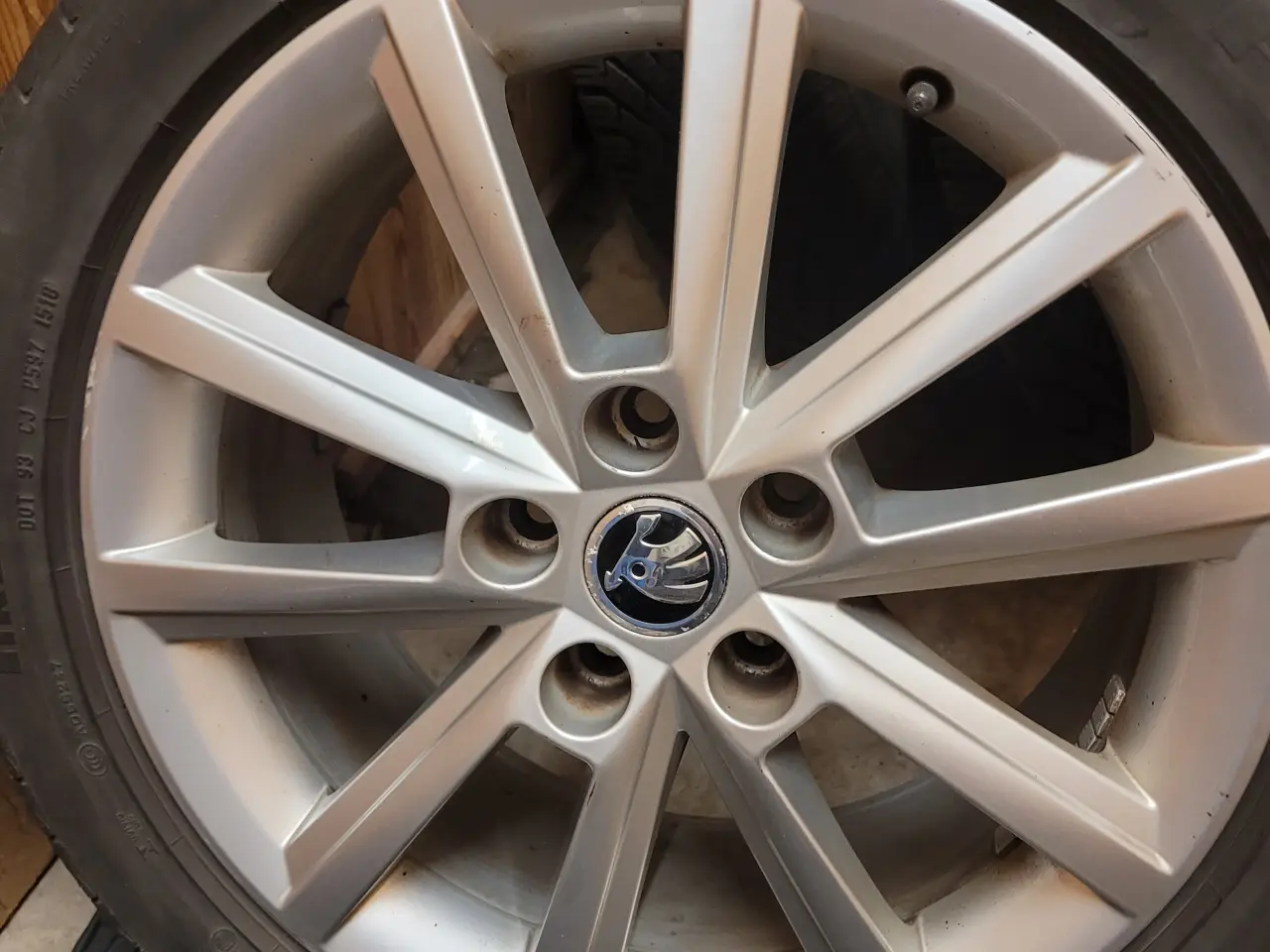 Billede 4 - Skoda alufælge 