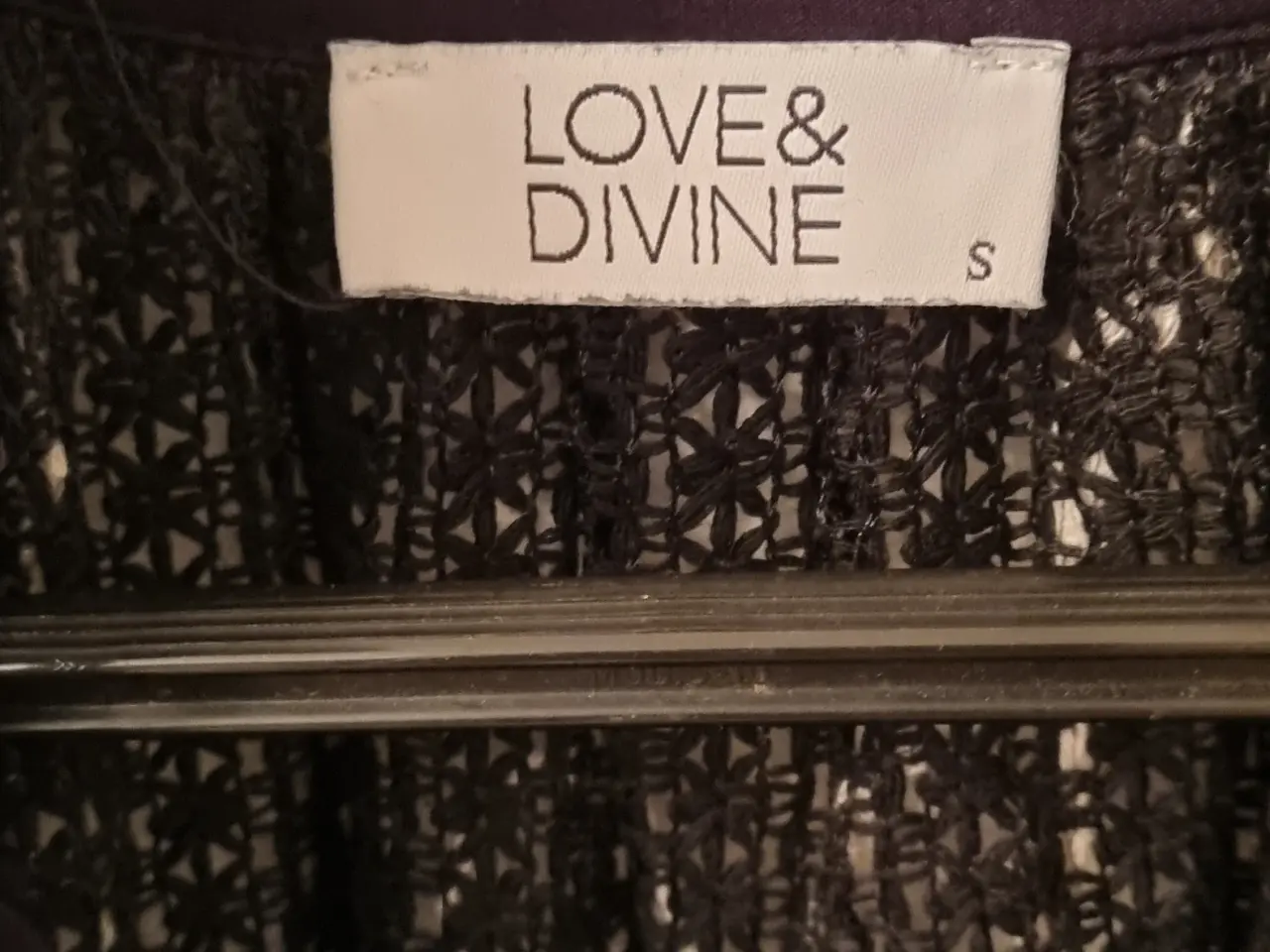 Billede 2 - Dame Kjole sælges NY - fra mrk. LOVE & DEVINE