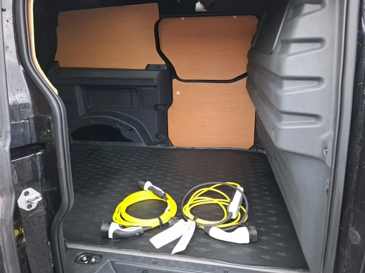 Billede 4 - VW ID. Buzz 77 Pro Van