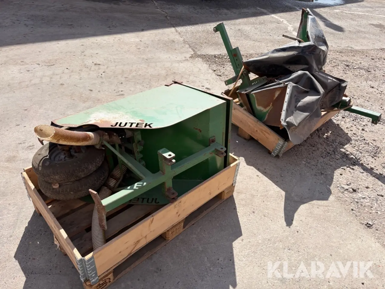 Billede 7 - Portaltraktor Jutek med redskaber