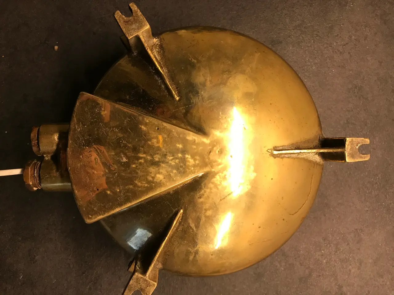 Billede 2 - Skotlampe i messing, Ø24