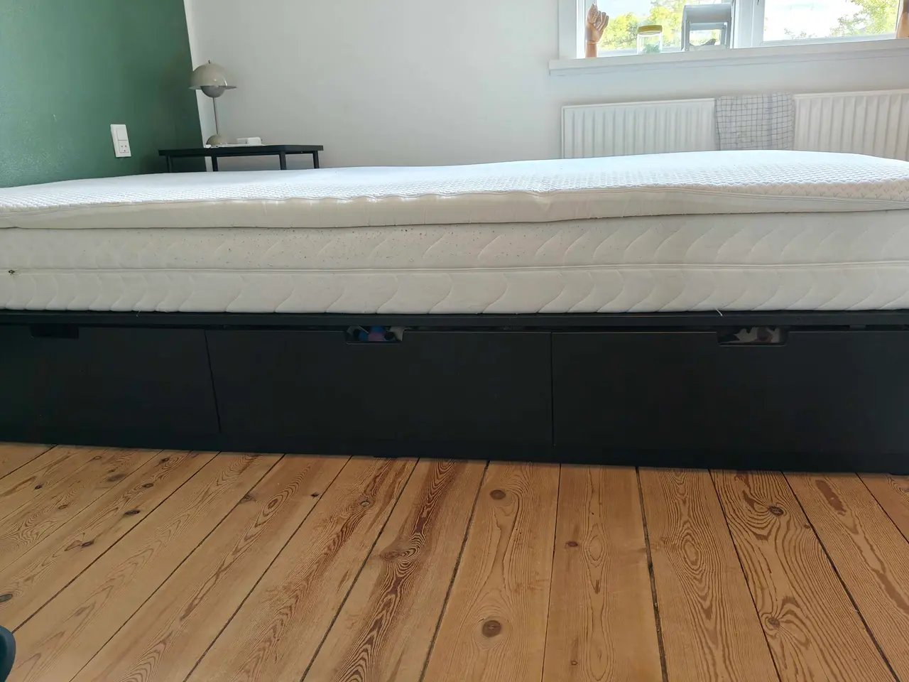 Billede 2 - Nordli seng fra Ikea. Sort