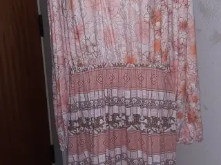 Kjole.Lyserøde neuancer-boho style-M/L