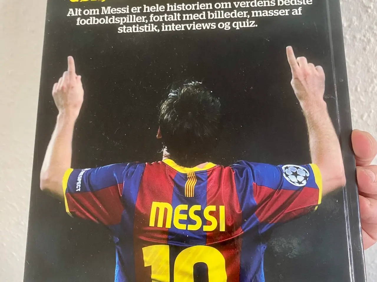 Billede 2 - Alt om Messi - fodbold børnebog