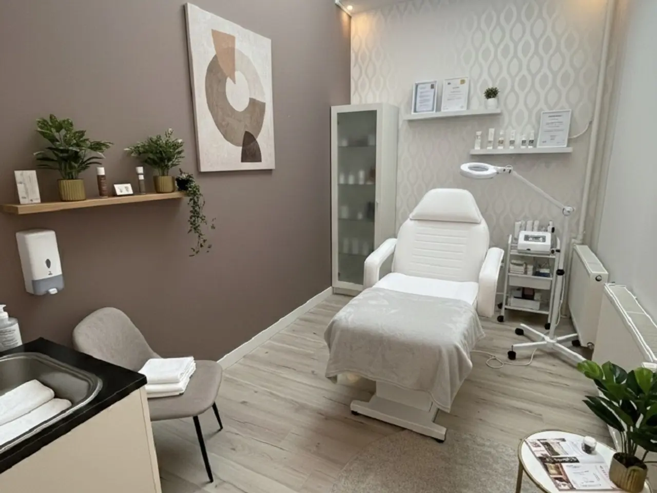 Billede 1 - 12-24 m2 privatklinikrum + 85 m2 fælles attraktive faciliteter
