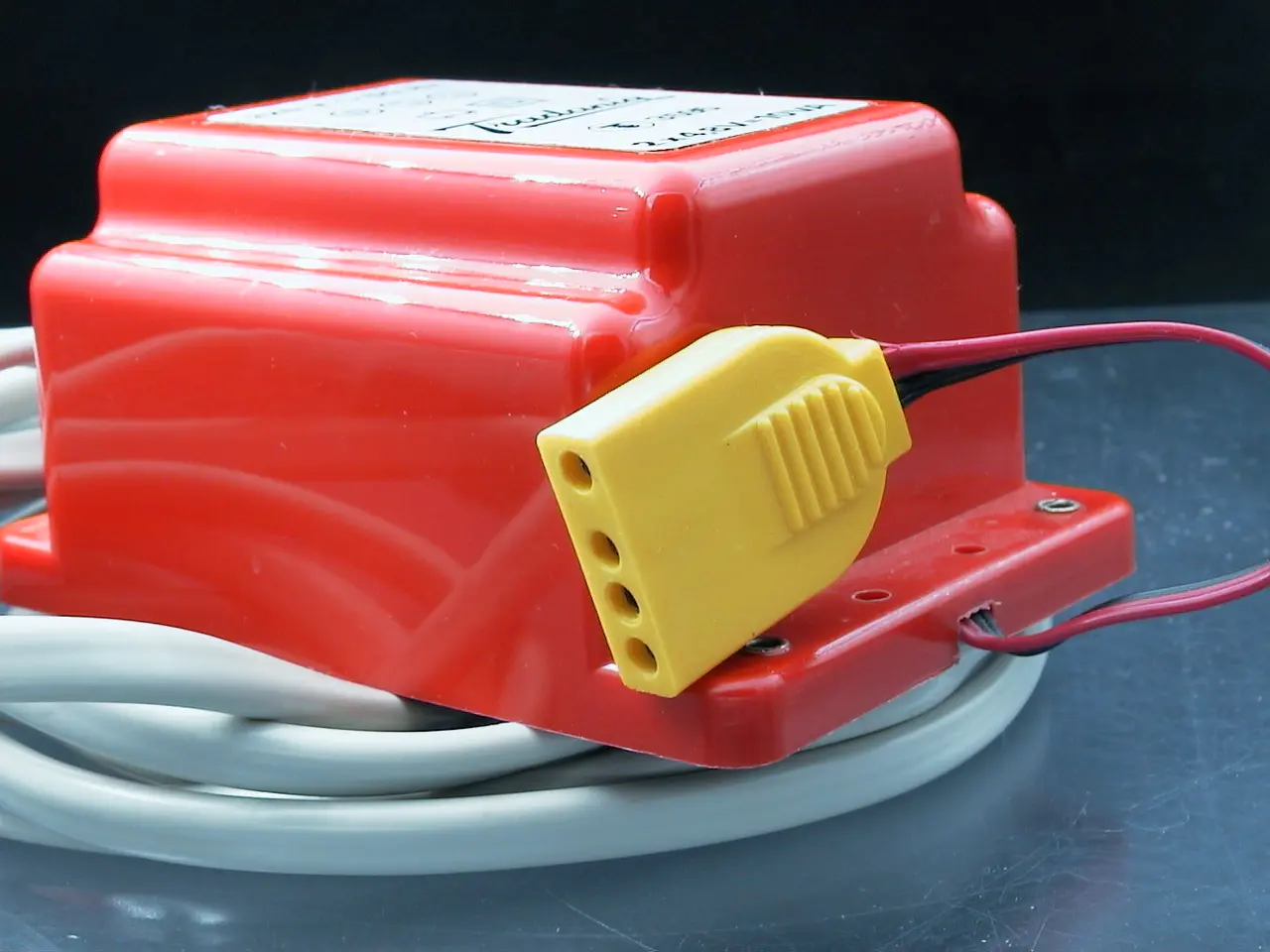 Billede 3 - Tradania transformator 2 x 4,8V = 10VA