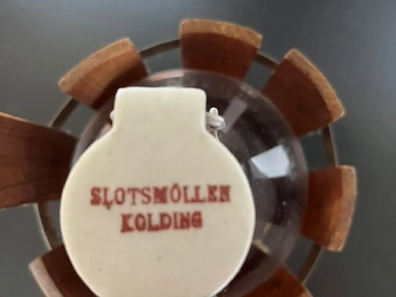 Billede 2 - Stor ølflaske fra Slotsmøllen Kolding