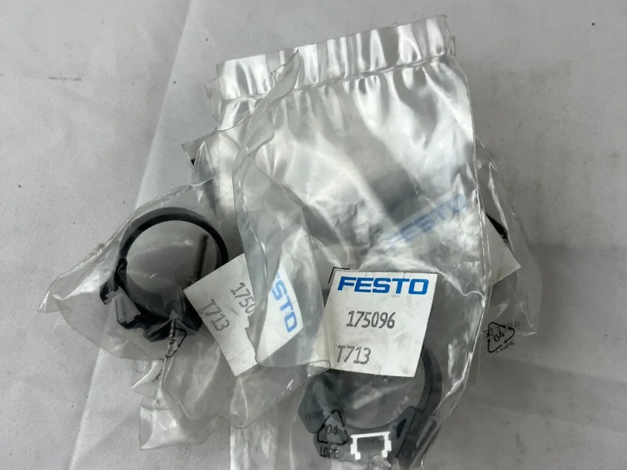 Billede 3 - parti 4× Festo SMBR‑8‑25 Sensor Mounting Kit For