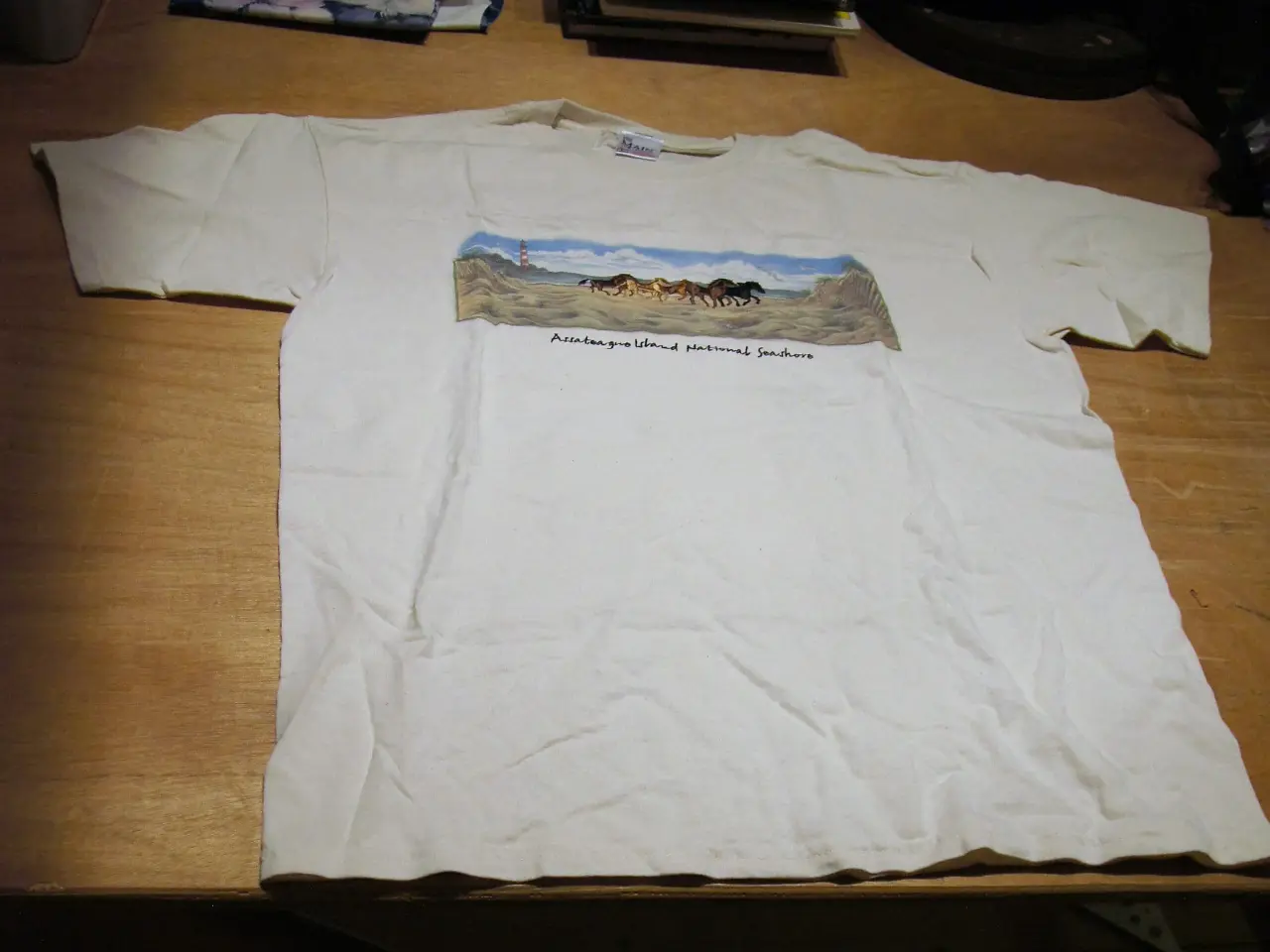 Billede 1 - NY beige T-shirt m/hestemotiv str. L