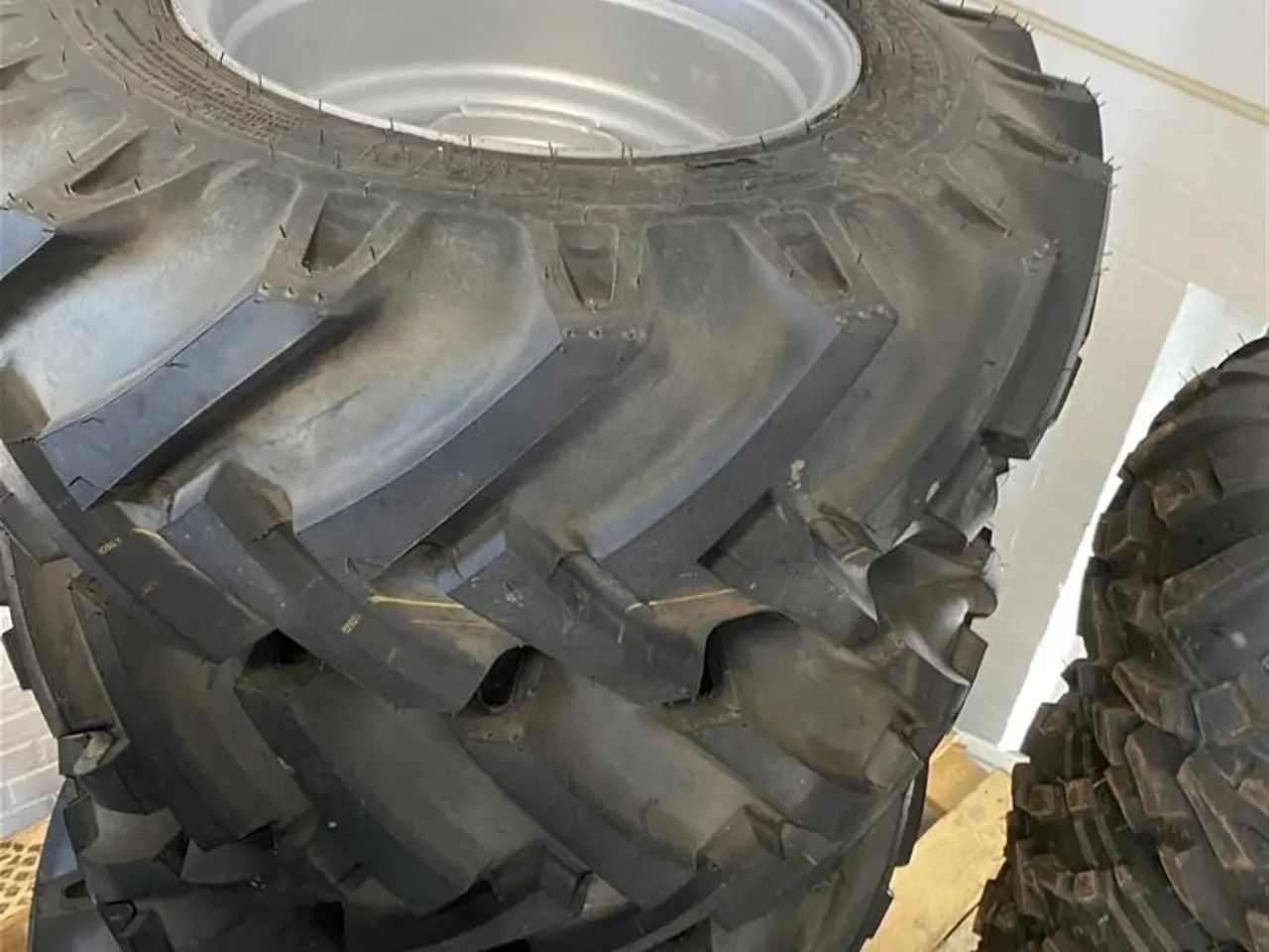 Billede 1 - BKT 10.0/75-15.3