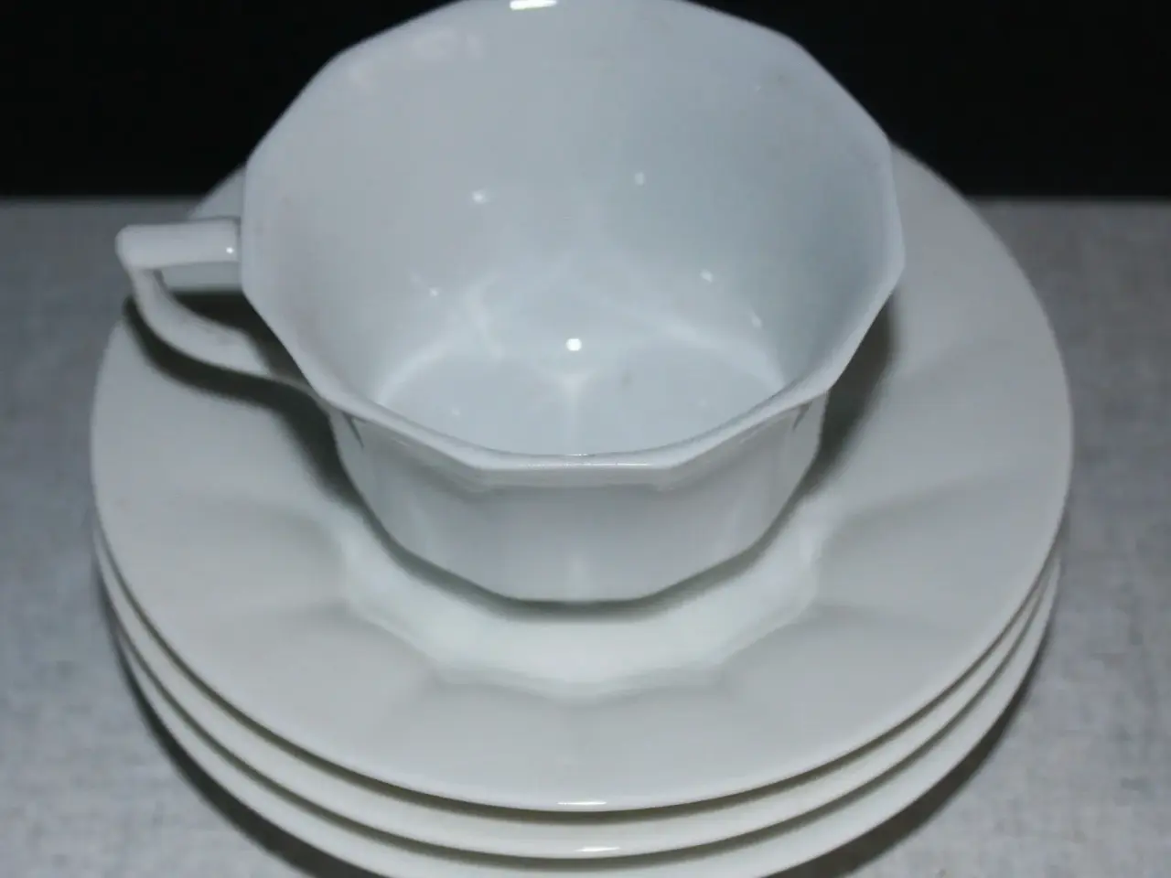Billede 3 - Royal Copenhagen, "Det kantede stel"