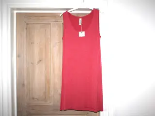 Share female lang top / kjole