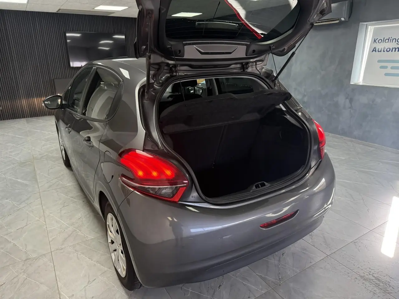 Billede 6 - Peugeot 208 1,6 BlueHDi Active 100HK 5d