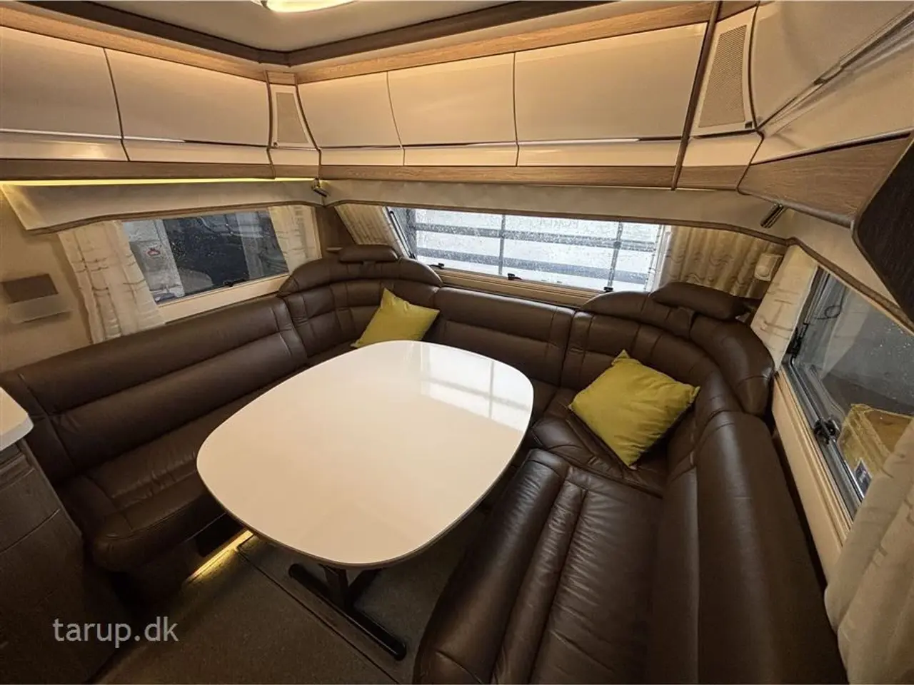 Billede 20 - 2017 - Kabe Imperial 740 TDL-U Isabella Commodore North inkl CarbonX stel, Thule fast monteret markise, Truma mover x4 motor, Dometic Aircon, Centralstøvsuger, Alde Centralvarme
