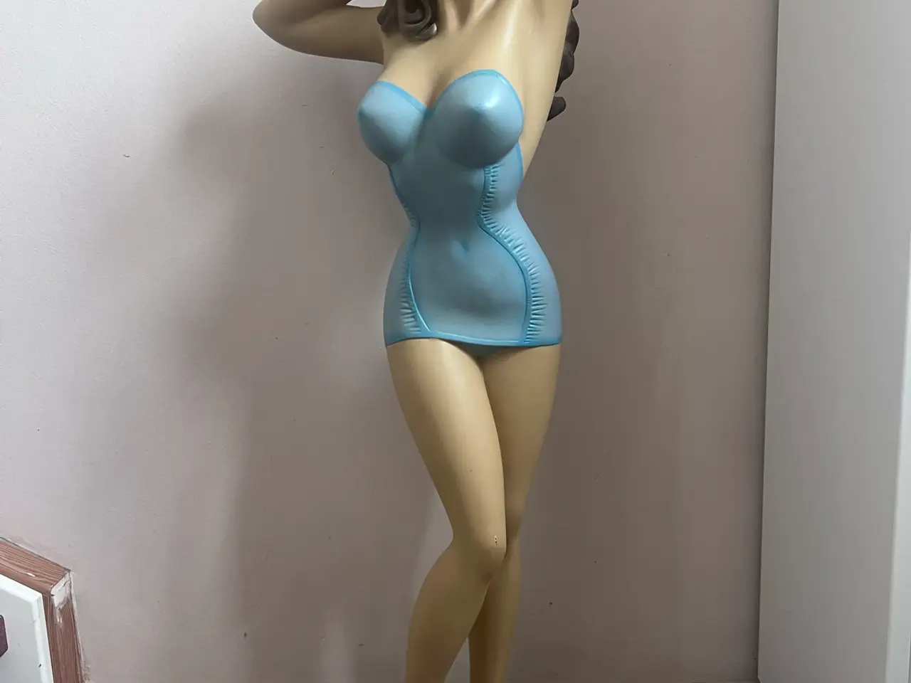 Billede 1 - Stor smuk vintage Pin-up Girl skulptur