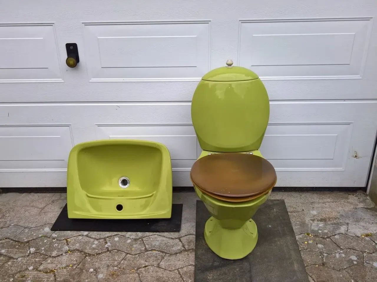 Billede 1 - Grøn Ifö toilet og vask