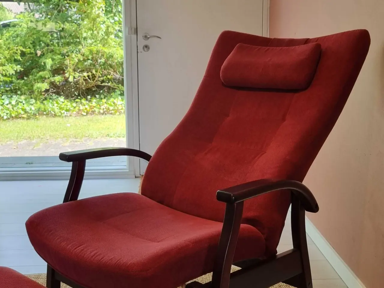 Billede 9 - Flot Farstrup otiumstol med fodskammel
