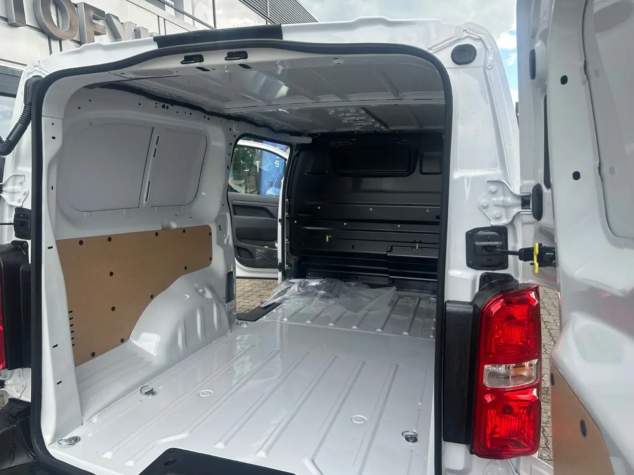 Billede 8 - Citroën Jumpy 2,2 BlueHDi 150 L3 FlexLine EAT8