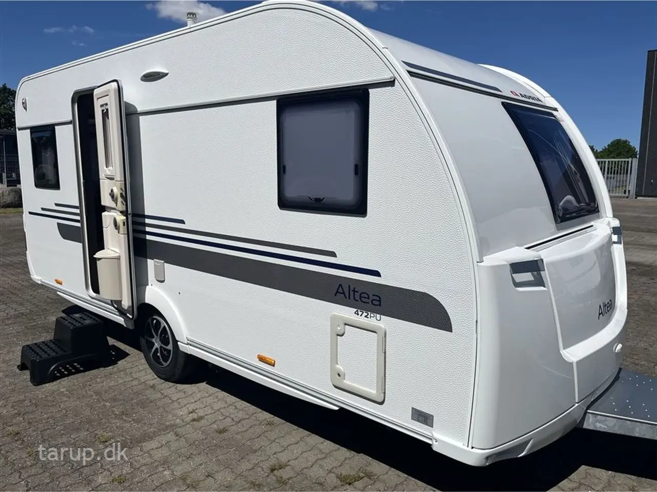 Billede 1 - 2016 - Adria Altea 472 PU Fortelt: Ventura D300, Truma mover, rundsiddegruppe, aircon., DuoControl, el-gulv-varme, køleskab m/ fryser, gulvtæpper, fransk dobbeltseng