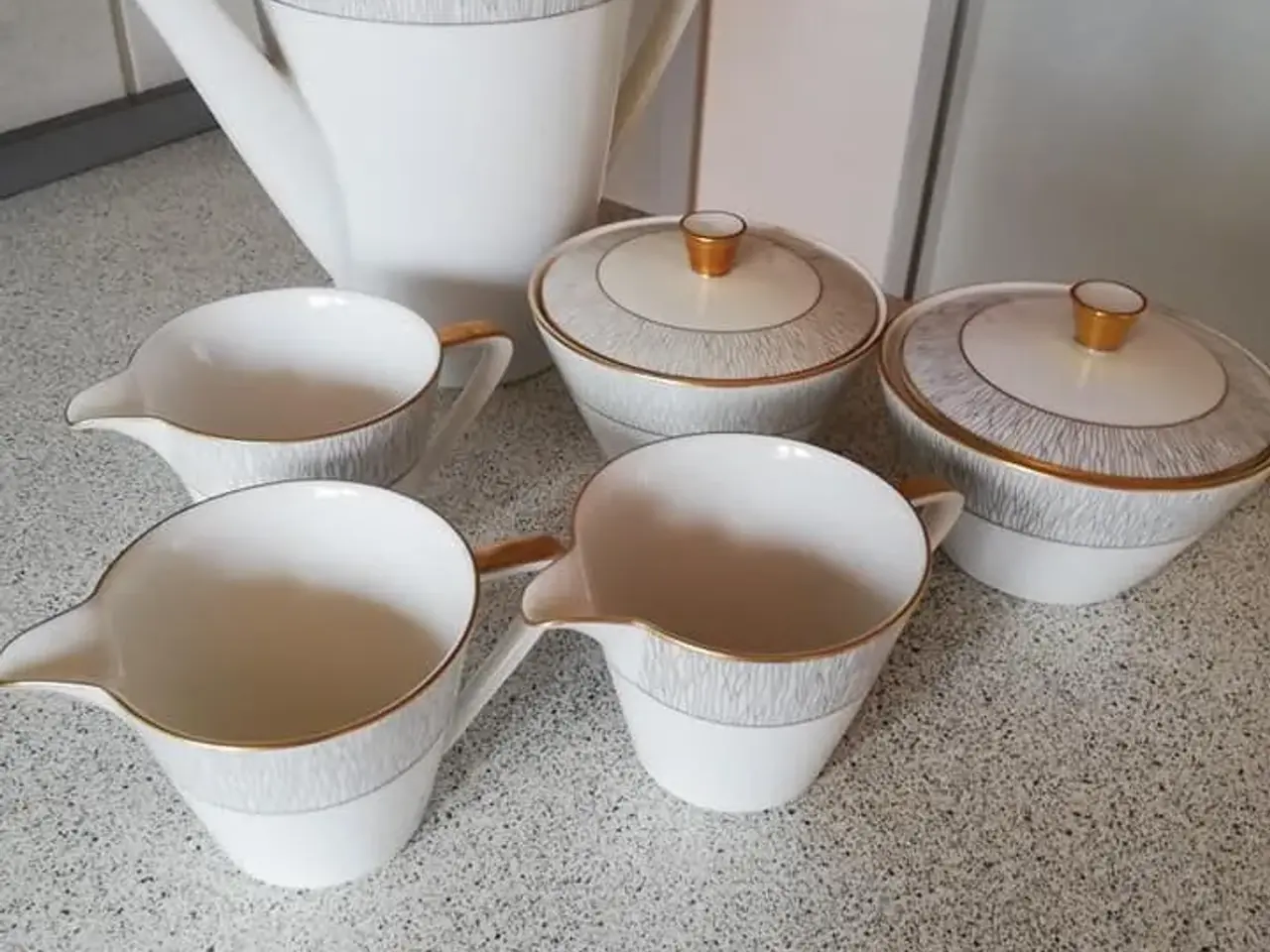 Billede 1 - Byd på Koh-I-Noor Porcelæn