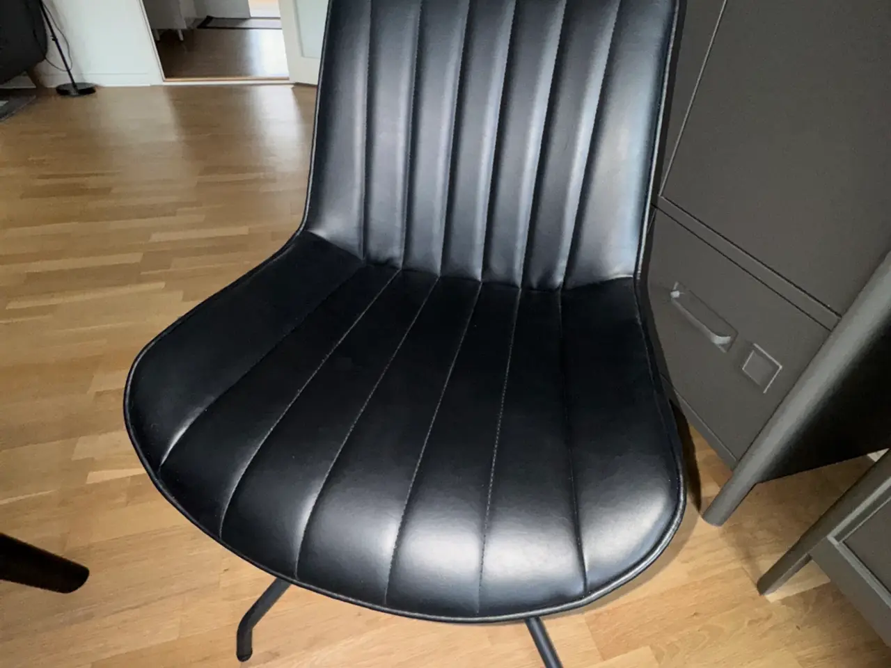 Billede 6 - 6 stk. Spisebordsstole med drejefunktion