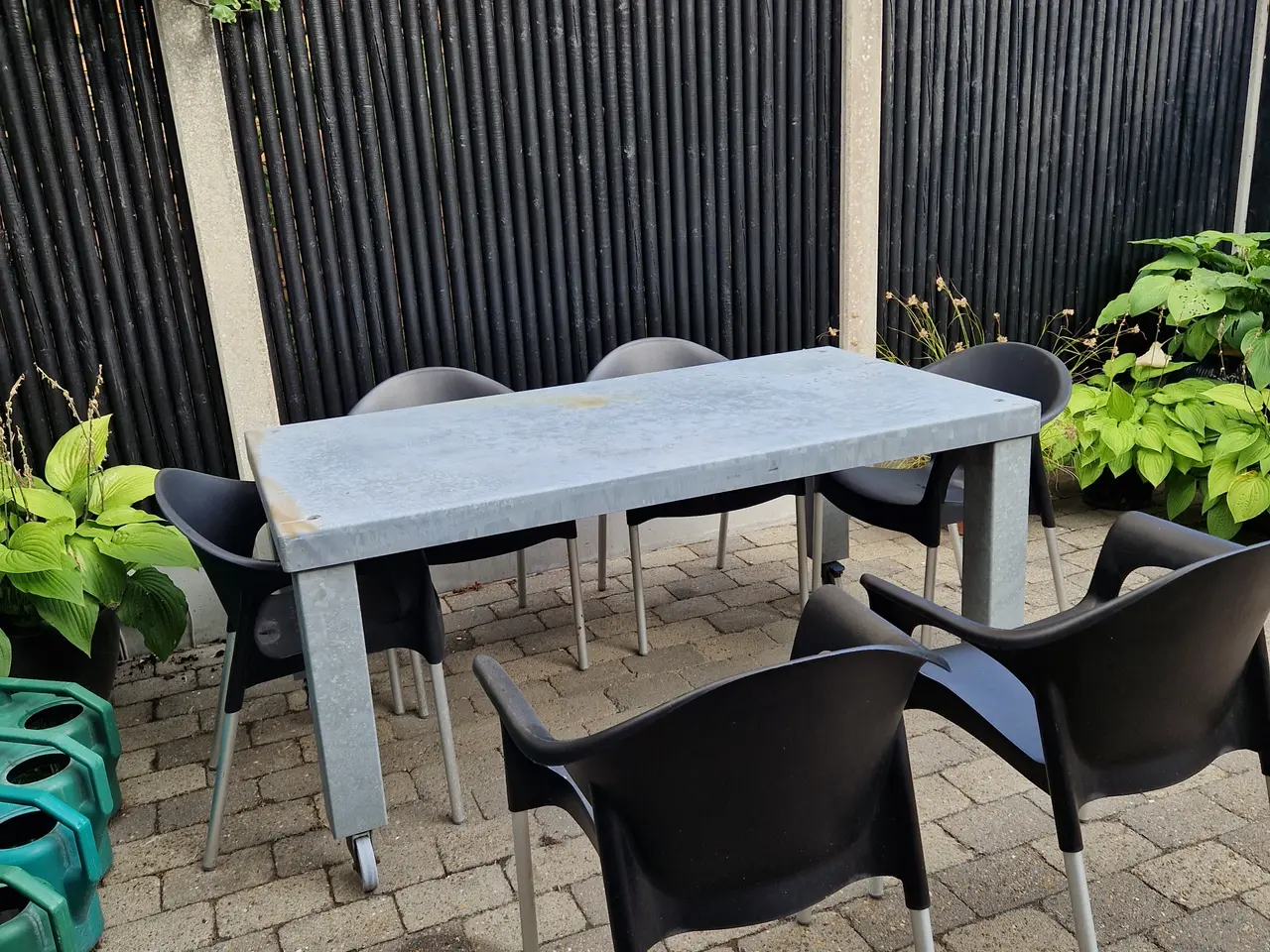 Billede 2 - Galvaniseret havebord