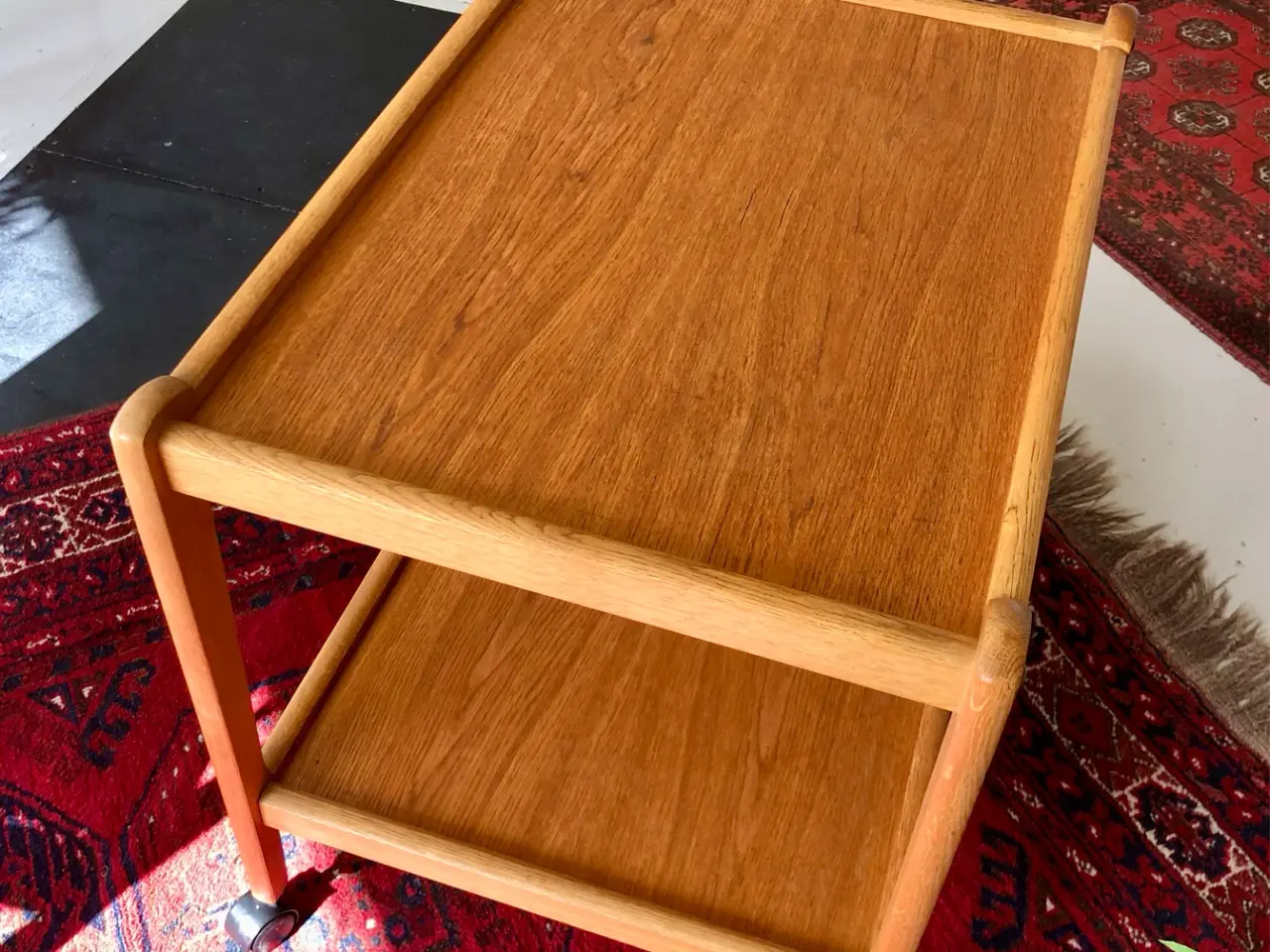 Billede 2 - Rullebord/serveringsbord