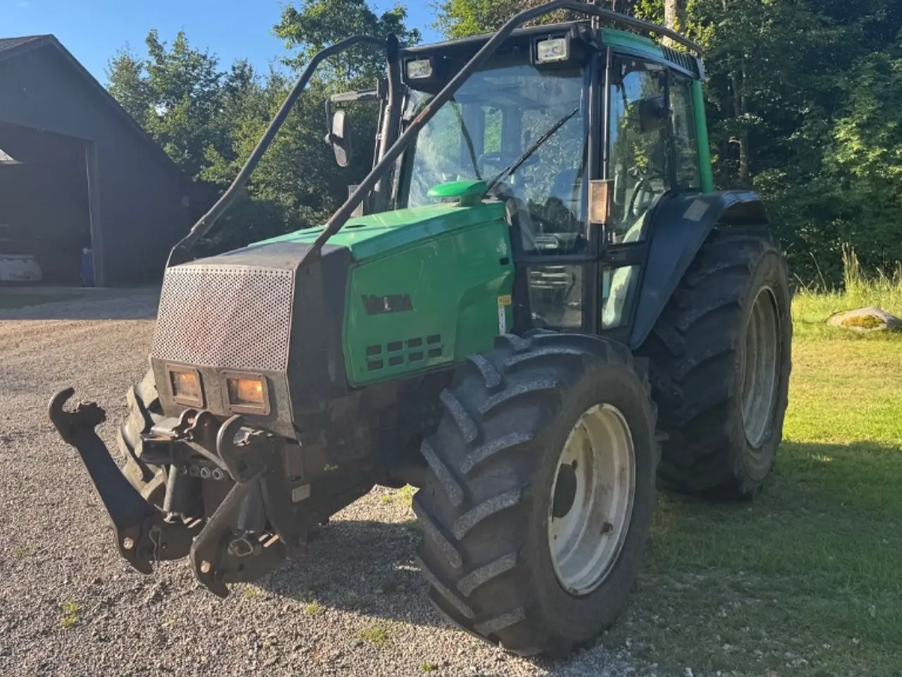 Billede 1 - Valtra 6750